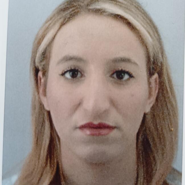 Babysitter in Argenteuil: Mina