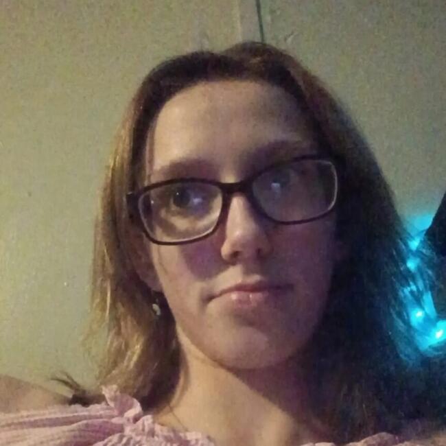 Babysitter in Victoria: Emily