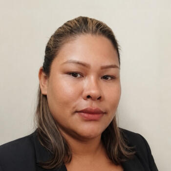 Babysitter Manaus: Meiriane