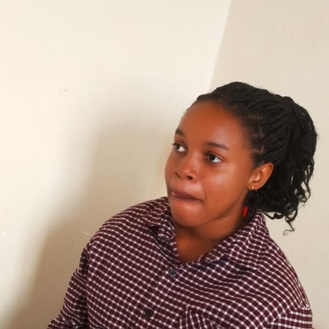 Babysitter in Kampala: Gloria