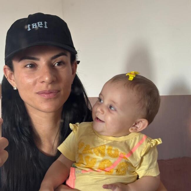 Emprego de babá em Vacaria: Flores