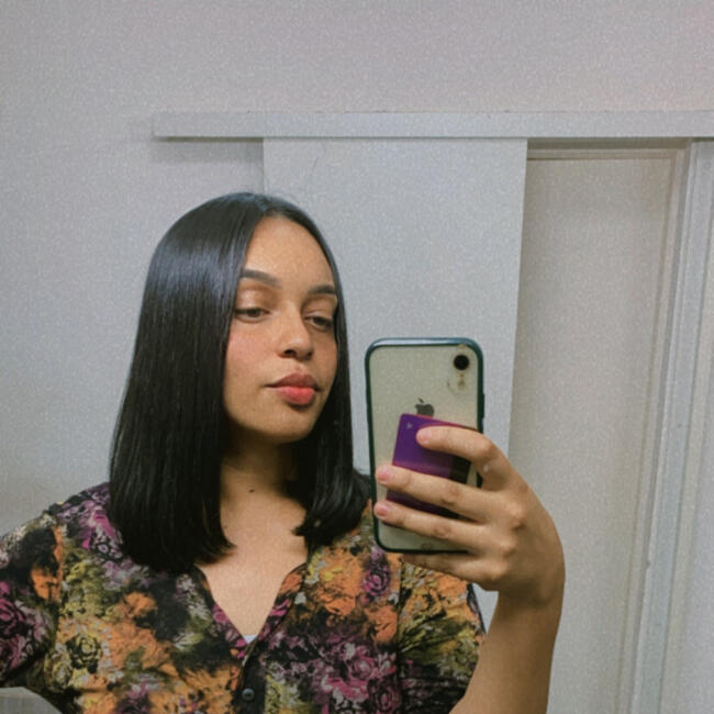 Babá em Lavras: Larissa