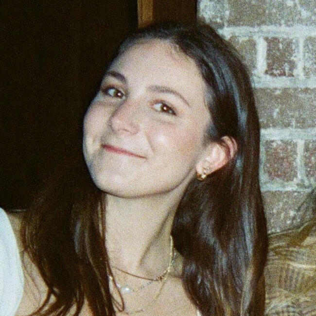 Babysitter in Sydney: Camryn