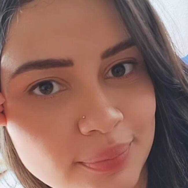 Babá em Brasília: Jéssica