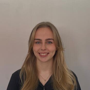 Babysitter in Ollon: Juliette