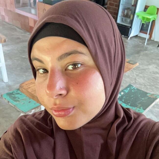 Babysitter in Poissy: Ines