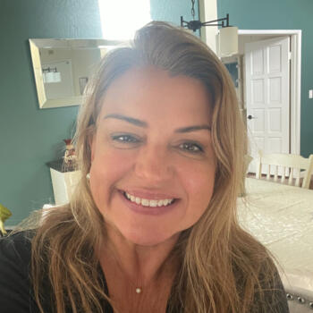 Babysitter in San Jose: Katia Regina