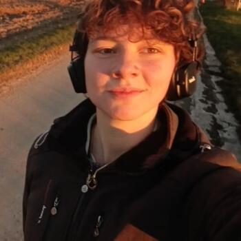 Baby-sitter Sombreffe: Leslie