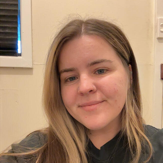 Babysitter in Sydney: Alyssa
