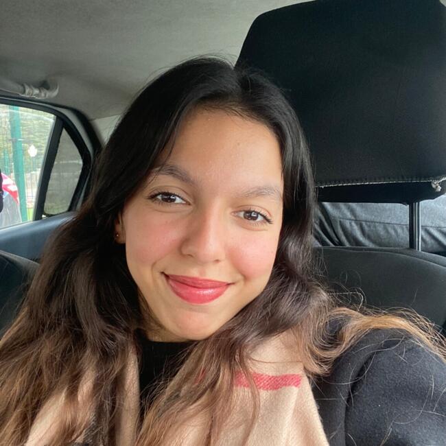 Babysitter in Cergy: Aicha Chaima Bouhallouf