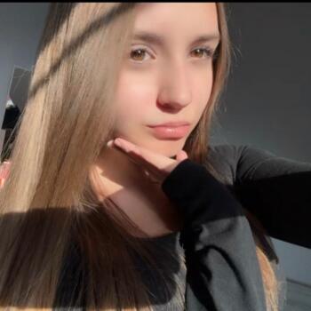 Babysitter in Frameries: Audrey