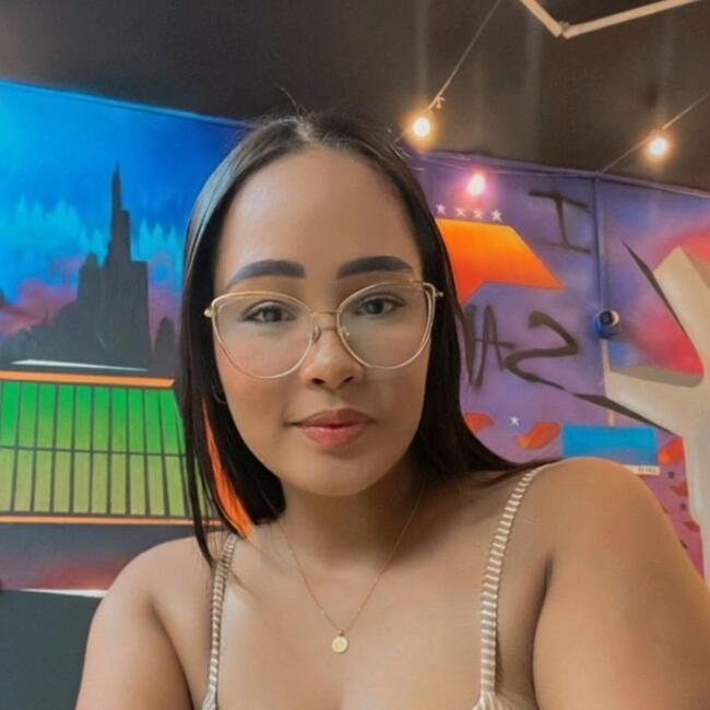 Babysitting job in Recife: Cintia