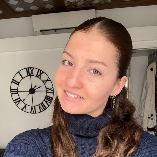 Babysitter in Barcelona: Angelina