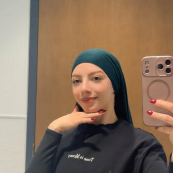 Baby-sitter Régina: Nour el houda