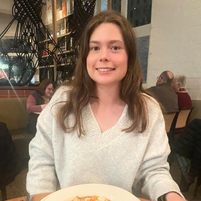 Babysitter in Brisbane: Sierra