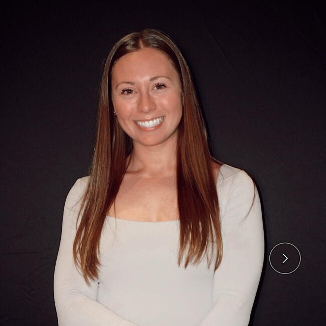 Baby-sitter in Oakville: Stefani