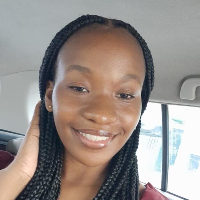 Babysitter in Chaguanas: Danica