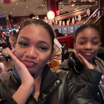 Babysitter in Manchester: Destiny & Nevaeh