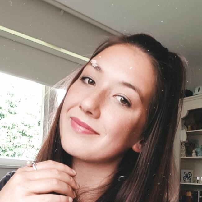 Babysitter in Hamilton: Erin