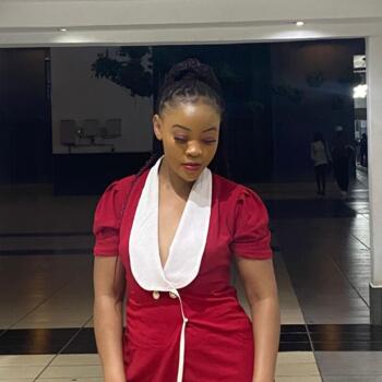 Babysitter Nairobi: Evaline