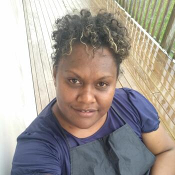 Babysitter Hamilton: Adi siteri