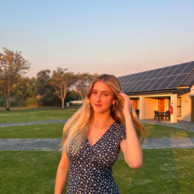 Babysitter in Cologne: Alycia