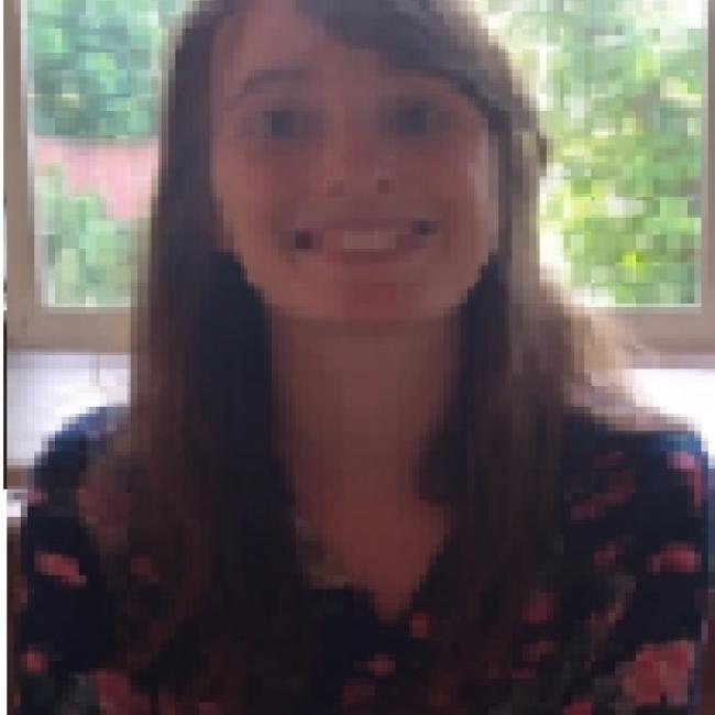 Babysitter in Mons: Sophie