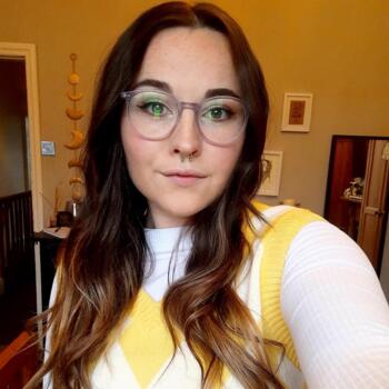Babysitter in London: Lucy