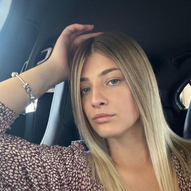 Babysitter in Stankovci (Zadarska županija): Petra