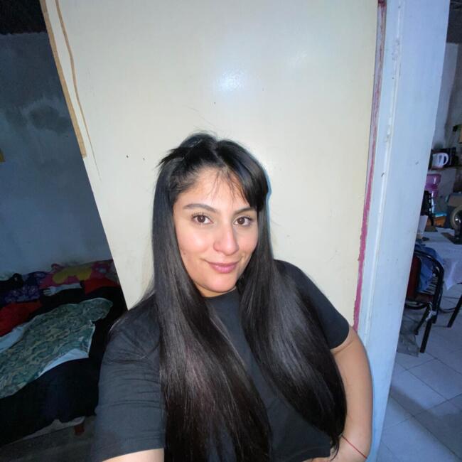 Babysitter in San Juan Bautista: Gimena