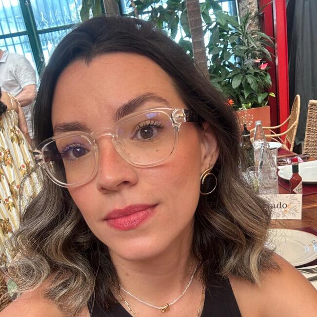 Babysitting job in São João de Meriti: Adriely