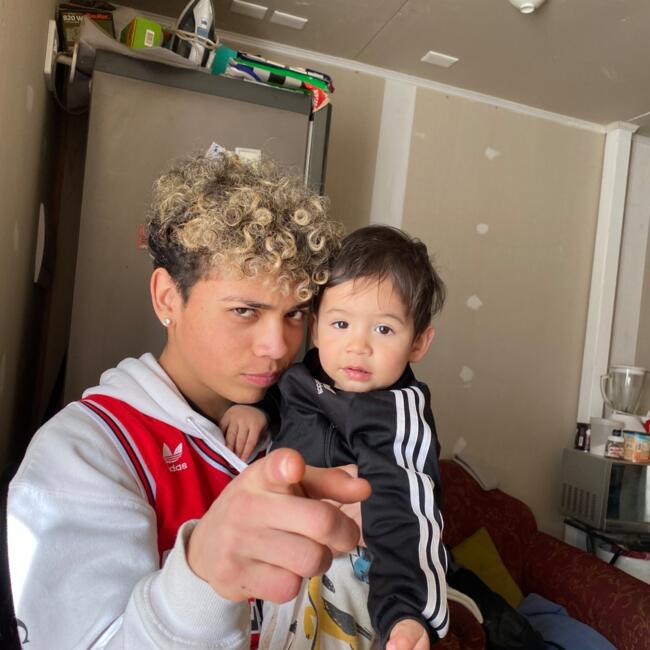 Baby-sitter in Los Ángeles: Brayalmer