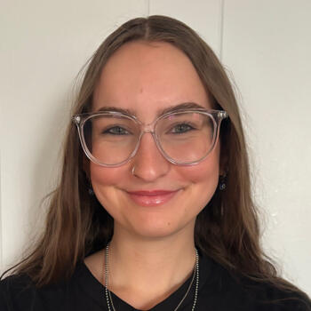 Babysitter Allentown: Abby