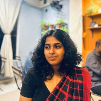 बेबीसिटर हैदराबाद: Thashi