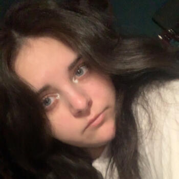 Babysitter in Caluire-et-Cuire: Olivia