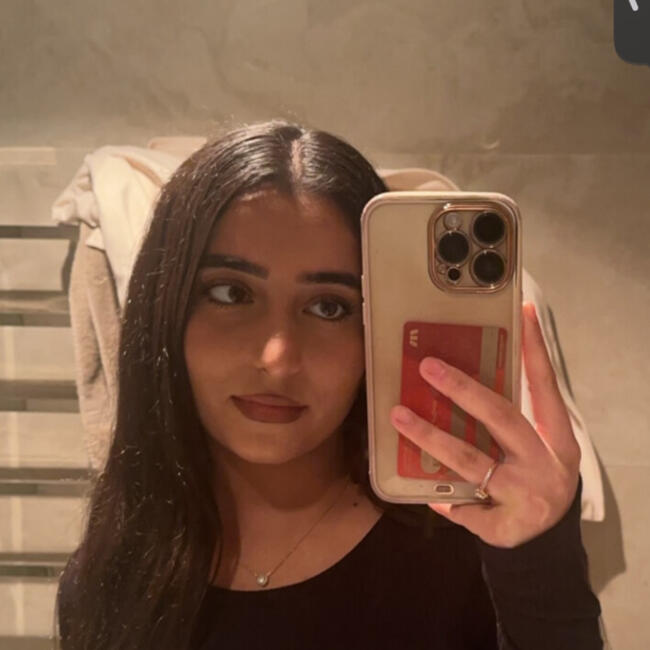 Babysitter in Sydney: Alysha