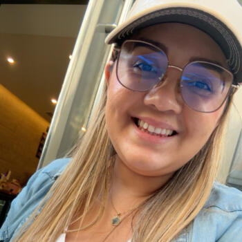 Babysitter Commerce (California): Alexandra