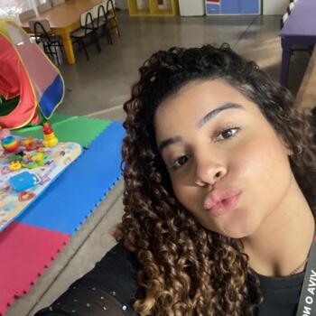 Babysitter Novara: Ana Rubia