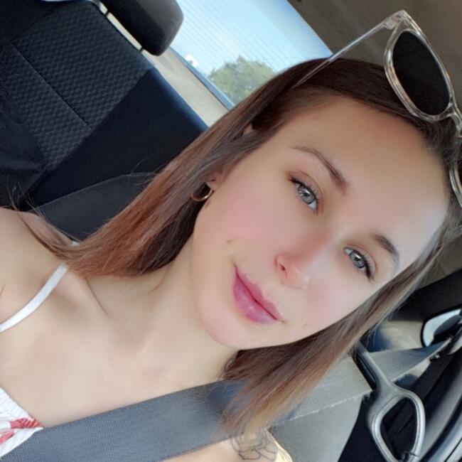 Babysitter in Port Colborne: Serena