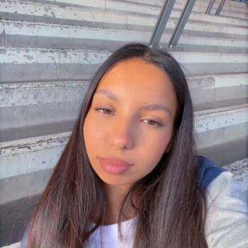 Babysitter in La Penne-sur-Huveaune: Jade