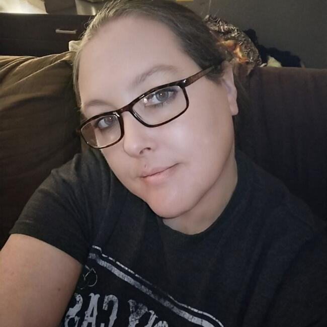 Babysitter in Lascassas: Amy