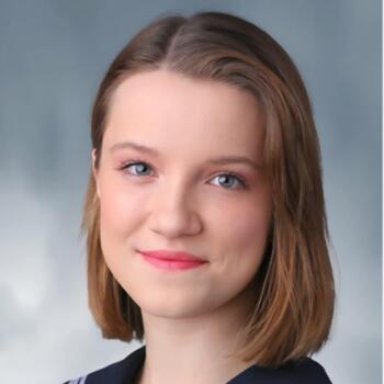Babysitter Budapest: Zselyke