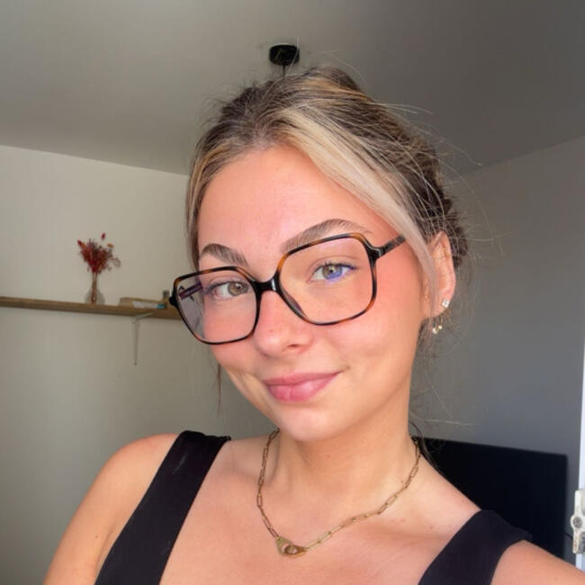 Babysitter in Charleville-Mézières: Krista