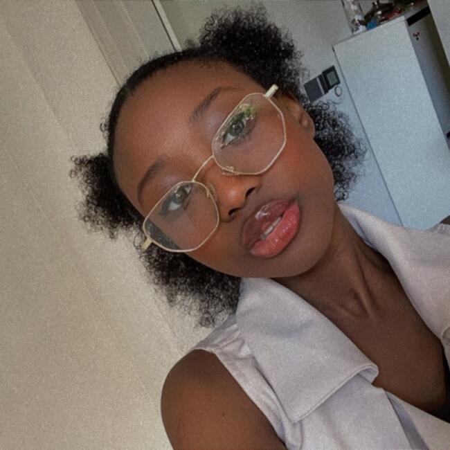 Babysitter in Saint-Ouen: Fanta