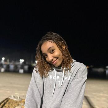 Babysitter in Serra: Kauane