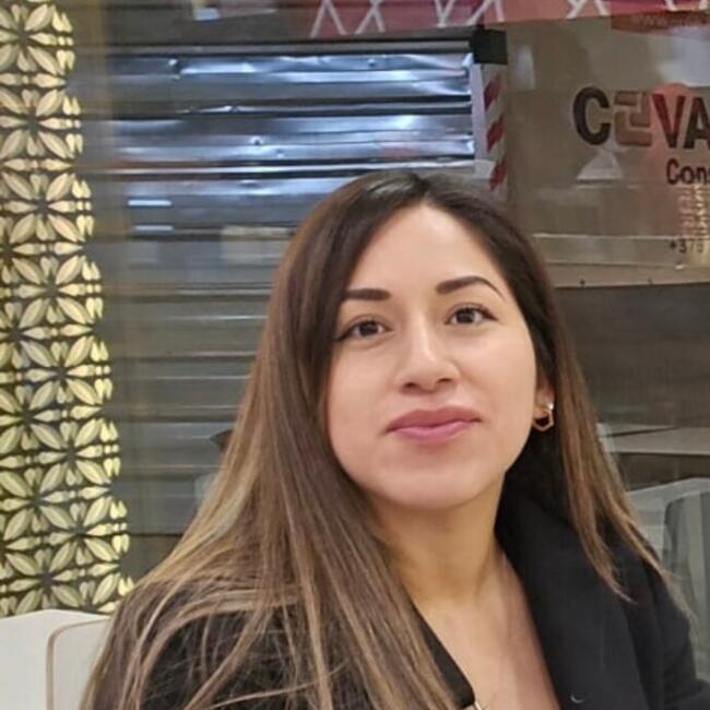 Canguro en Barcelona: Yoselin