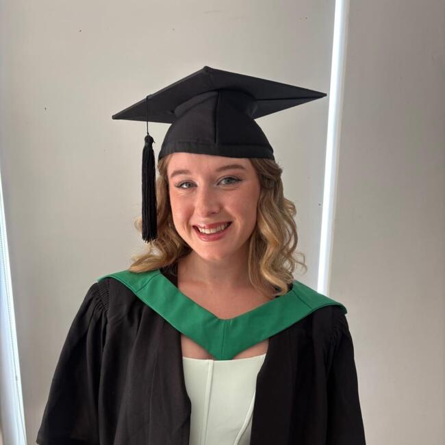 Babysitter in Cape Town: Jodi