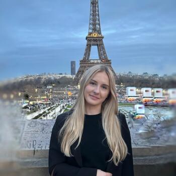 Baby-sitter Betzdorf: Elyna