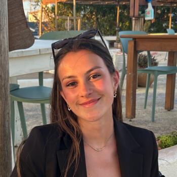 Babysitter in Chartres-de-Bretagne: Lucile