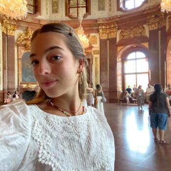 Babysitter Pessac: Aurelie